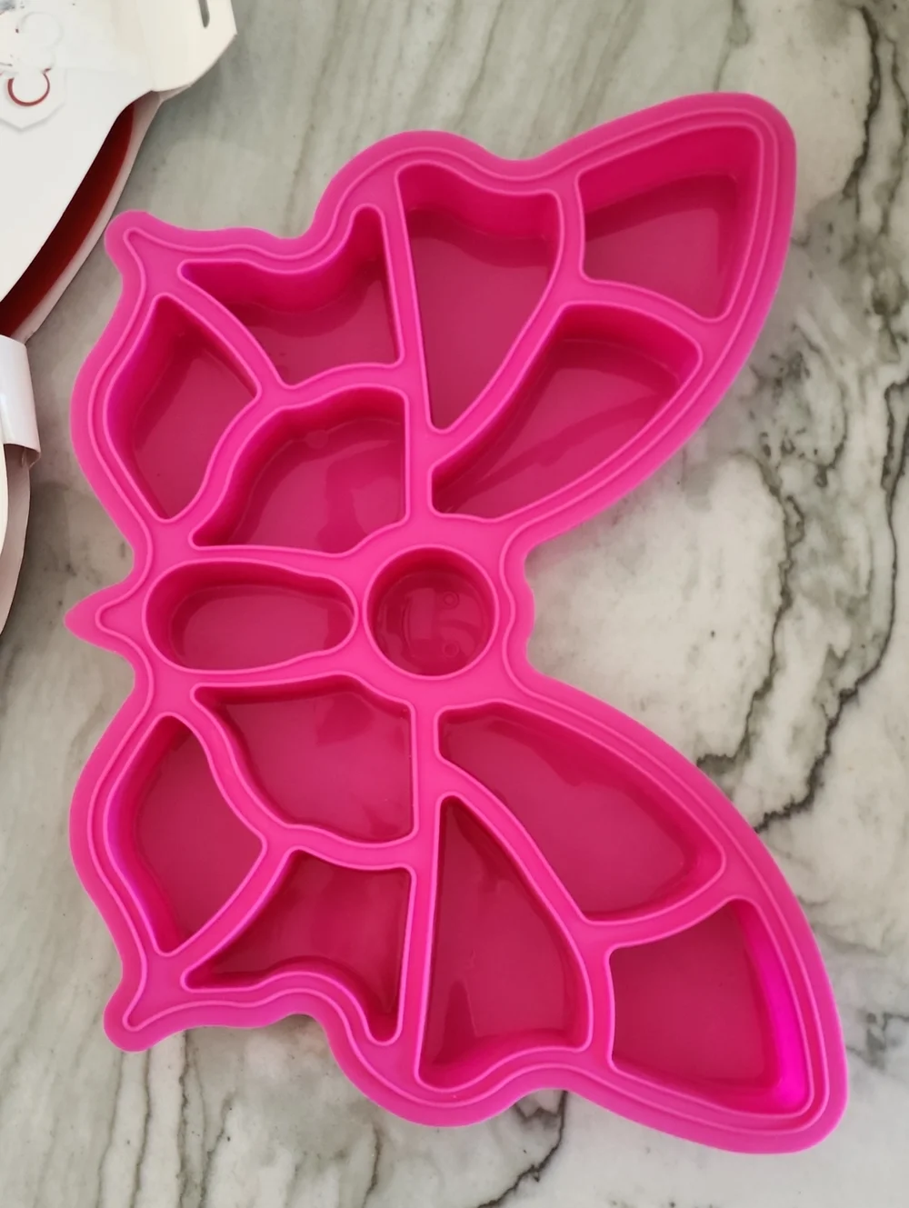 Wiltshire - Little Chef - Pink Butterfly & Jigsaw Car - Silicone Baking Molds